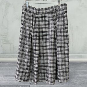 Black and white midi skirt